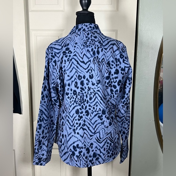 Lemon Grass Blue Pintuck Animal Print Lightweight Jacket - Picture 2 of 5